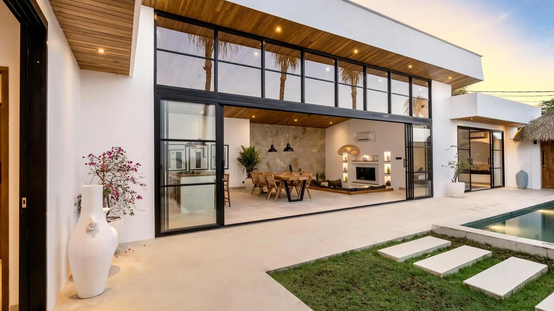 Villa Maravilla - Uluwatu By Yolla Hospitality Indonesia